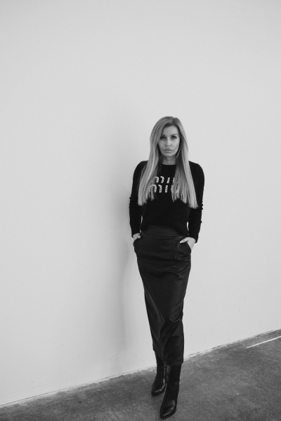 Katarína Uhríková Katarína Uhríková