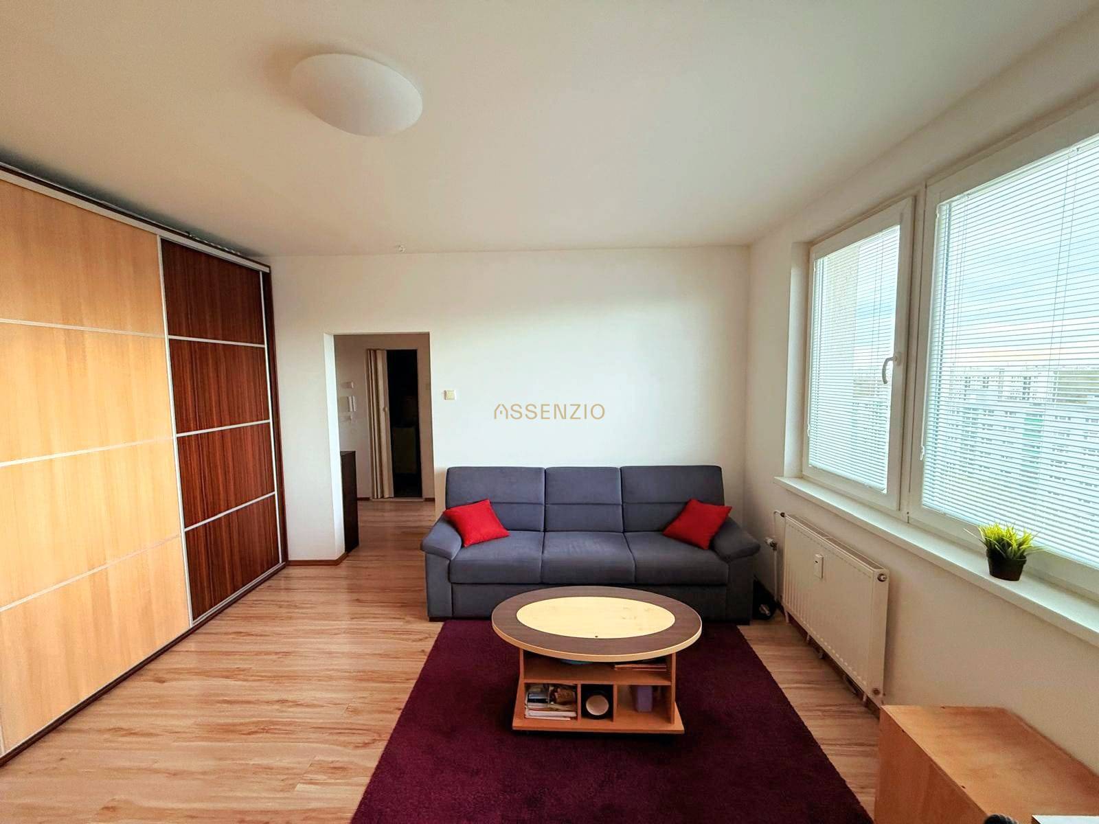 WhatsApp Image 2026-04-08 at 16.42.18 (2).jpeg