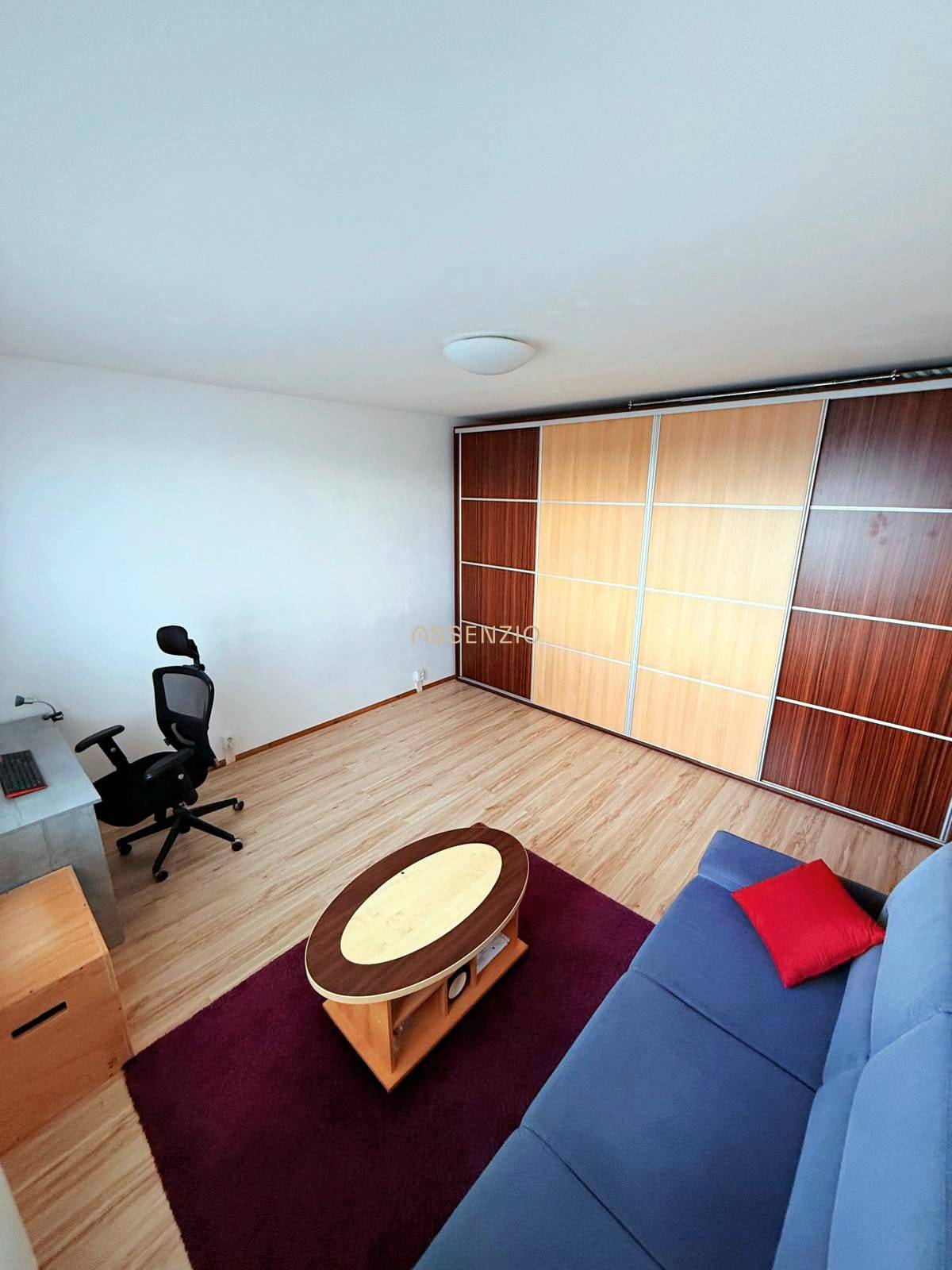 WhatsApp Image 2026-04-08 at 16.42.18 (1).jpeg